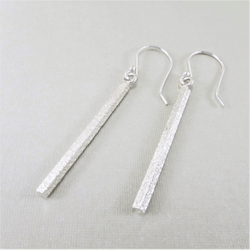 silver stick earrings, sterling silver bar earrings, hammered silver earrings, circle earrings, disc earrings, geometric earrings, drop earrings, dangle earrings, minimalist earrings, lightweight earrings, modern earrings, hippy earrings, simple earrings, everyday earrings, statement earrings, unique earrings, edgy earrings, Silver Echoes artisan earrings, hammered earrings, handcrafted earrings, simple earrings, Zen earrings, boho earrings, gypsy earrings, argentium ear wires, elegant earrings, nickel free silver earrings bridesmaid gift, bridesmaid earrings, wedding gift, wedding earrings, wedding jewelry, bridal earrings, bridal jewelry, mother of the bride earrings, mother of the bride jewelry New Years gift, Valentine’s gift, Mother’s Day gift, birthday gift, anniversary gift, Christmas gift, Hanukah gift, Kwanza gift, gifts for her, gifts for wife, engagement gift